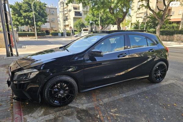 מרצדס A-Class A180 Urban אוט' 1.6 (122 כ"ס) בנזין 2016 למכירה בפתח תקווה