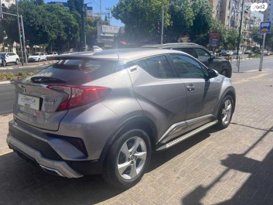 טויוטה C-HR City הייבריד אוט' 1.8 (98 כ"ס) בנזין 2017 למכירה בראשון לציון