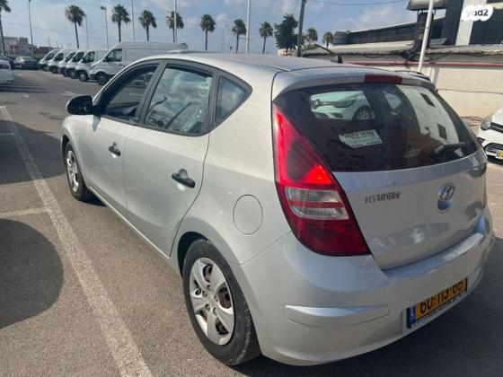 יונדאי i30 Inspire אוט' 1.6 (126 כ''ס) בנזין 2009 למכירה בתל אביב יפו