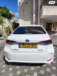 טויוטה קורולה הייבריד Flow סדאן אוט' 1.8 (122 כ''ס) בנזין 2020 למ