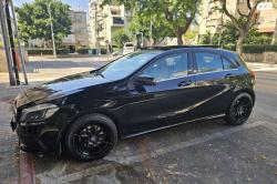 מרצדס A-Class A180 Urban אוט' 1.6 (122 כ"ס) בנזין 2016 למכירה בפתח תקוו