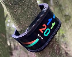 ZTE Nubia Smart Watch מתקפל