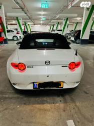 מאזדה MX-5 Black/White ידני 2.0 (183 כ''ס) בנזין 2024 למכירה ביבנה