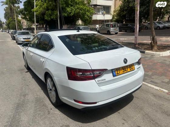 סקודה סופרב Exclusive אוט׳ בנזין 5 דל 1.8 (180 כ״ס) בנזין 2017 למכירה בעפולה