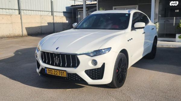 מזראטי לבנטה Gransport אוט׳ בנזין 3.0 (350 כ״ס) בנזין 2019 למכירה בראש העין