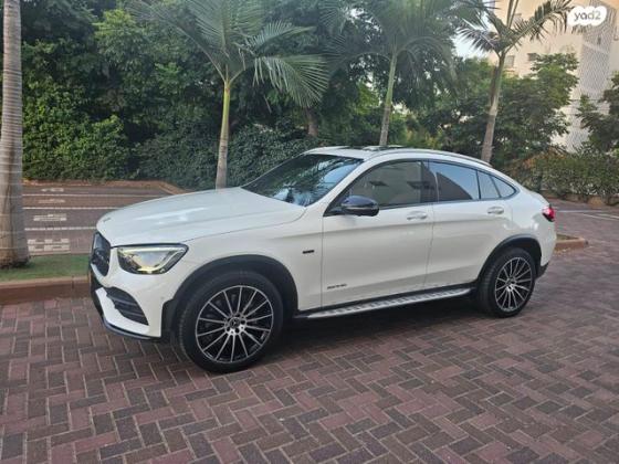 מרצדס-בנץ GLC AMG Plus GLC 300e פלאג-אין אוט׳ 2.0 (211 כ״ס) פלאג-אין בנזין 2020 למכירה בחולון