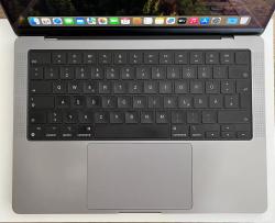 Apple MACBOOK PRO