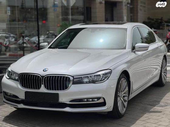 ב מ וו סדרה 7 Luxury 740Li אוט׳ 3.0 (326 כ״ס) בנזין 2017 למכירה בתל אביב יפו