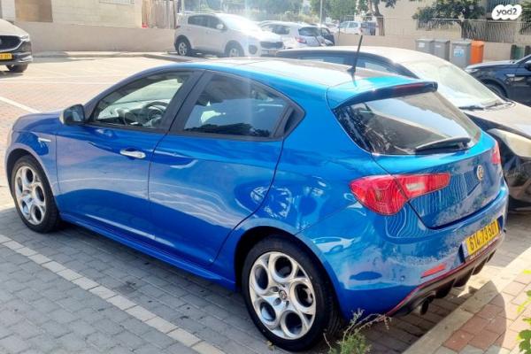 אלפא רומיאו ג'ולייטה Sport אוט׳ 1.4 (170 כ״ס) בנזין 2019 למכירה בחדרה