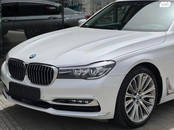 ב מ וו סדרה 7 Luxury 740Li אוט׳ 3.0 (326 כ״ס) בנזין 2017 למכירה בתל אביב יפו