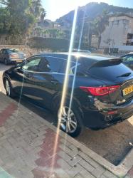 אינפיניטי Q30 (2018)