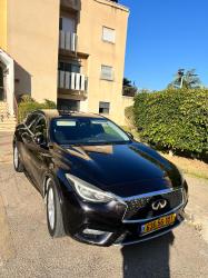 אינפיניטי Q30 (2018)